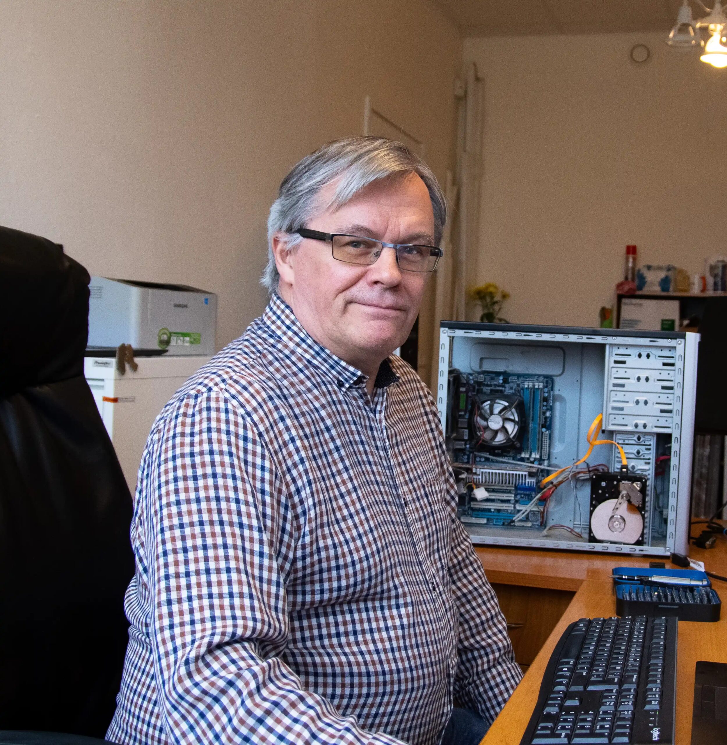 Arvutipesa, arvutite remont, arvutite hooldus, arvutid, printerid, hooldus, müük, remont, varuosad 2